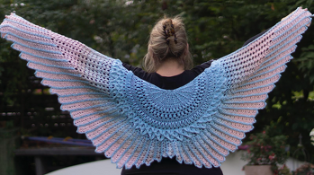 Ein tolles Tuch und eine ganz einfach verständliche, reich bebilderte Anleitung