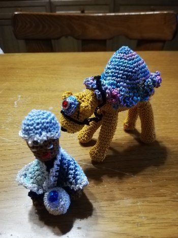 Es wurde sehr auf Indivitualität der Figuren geachtet. Jede sieht anders aus. Super kreativ von der Person, die die Anleitung erstellt hat. Hochachtung