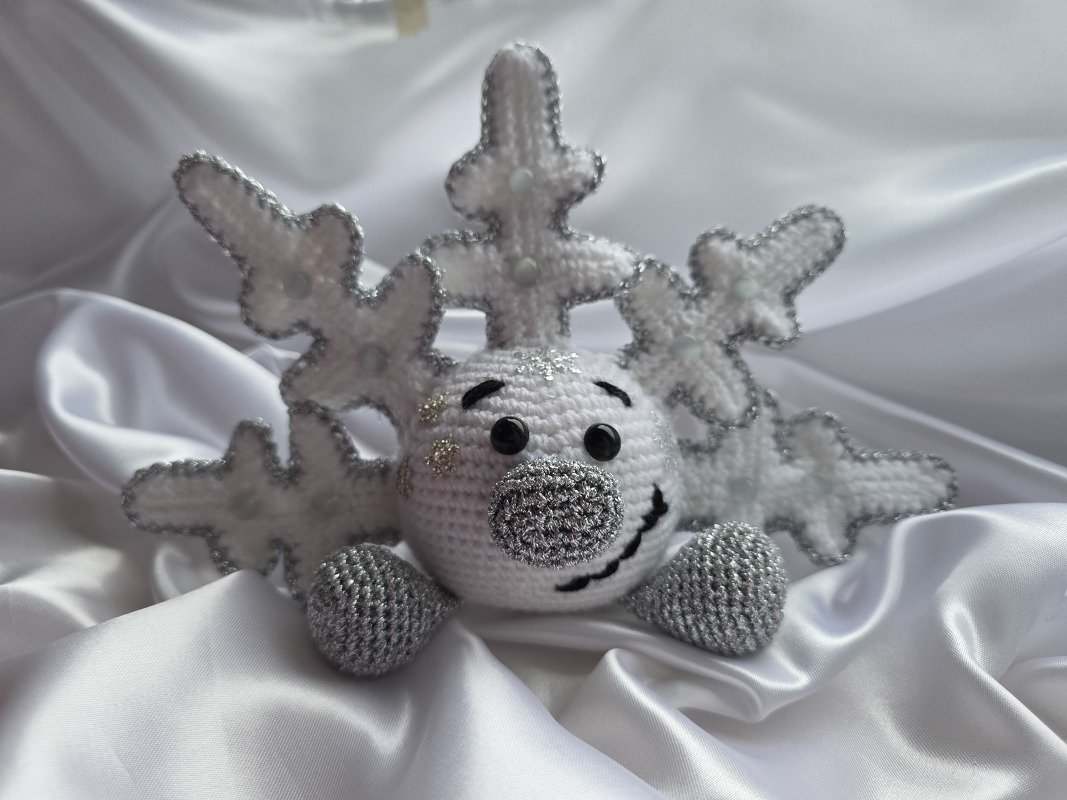 Häkelanleitung Amigurumi/Die kleine Schneeflocke