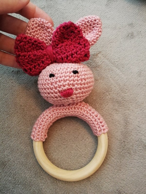 Häkelanleitung Babyrassel Hase"Gehopse"