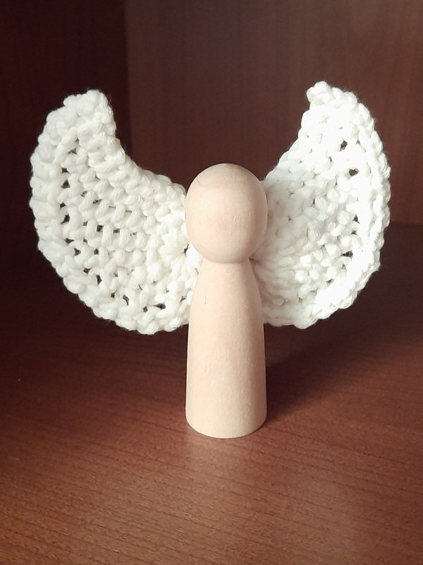 Pair of Wings, Angel Wings with Heart - Crochet Pattern
