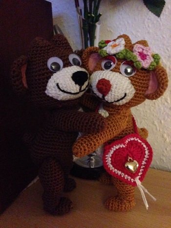 Die Anleitung ist sehr detailliert beschrieben. Für mich als Bärchenfreund absolut toll!