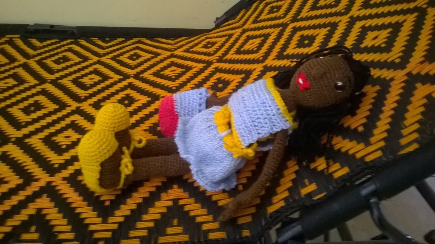 gratis Puppe Lola, ca. 30 cm, Häkelanleitung für Anfänger 