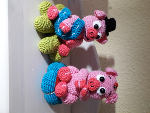 Häkelanleitung Glücksschweine