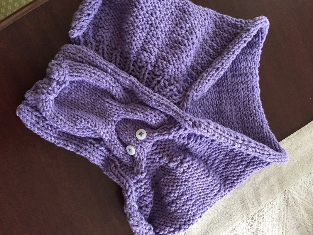 Knitting Pattern - Shawl Owl Design - No.107E