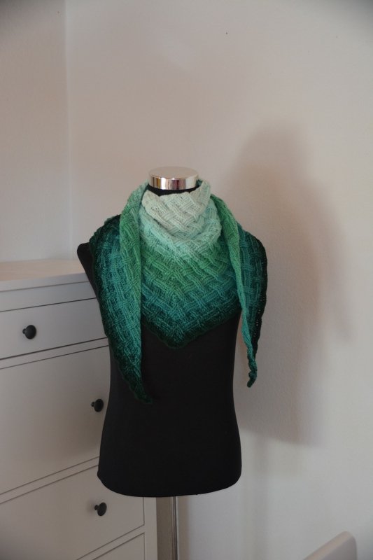 Häkelanleitung Tuch "Drunter und Drüber" - neu - jetzt mit zwei Tuchformen