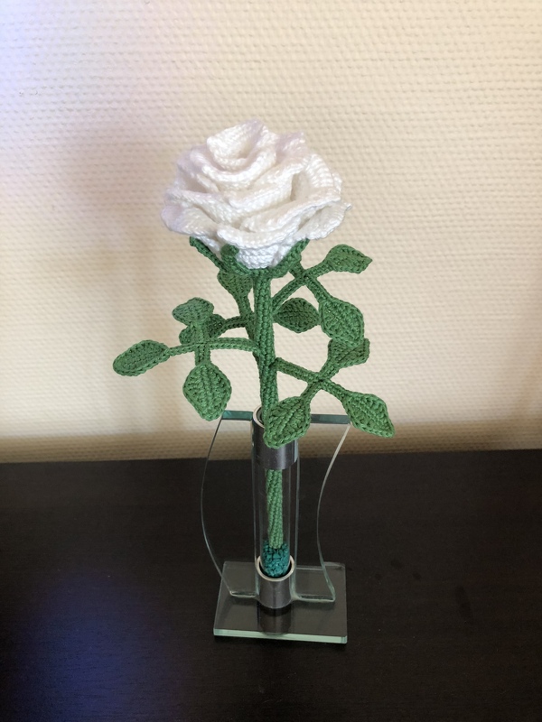 Crochet pattern Cutflower Rose