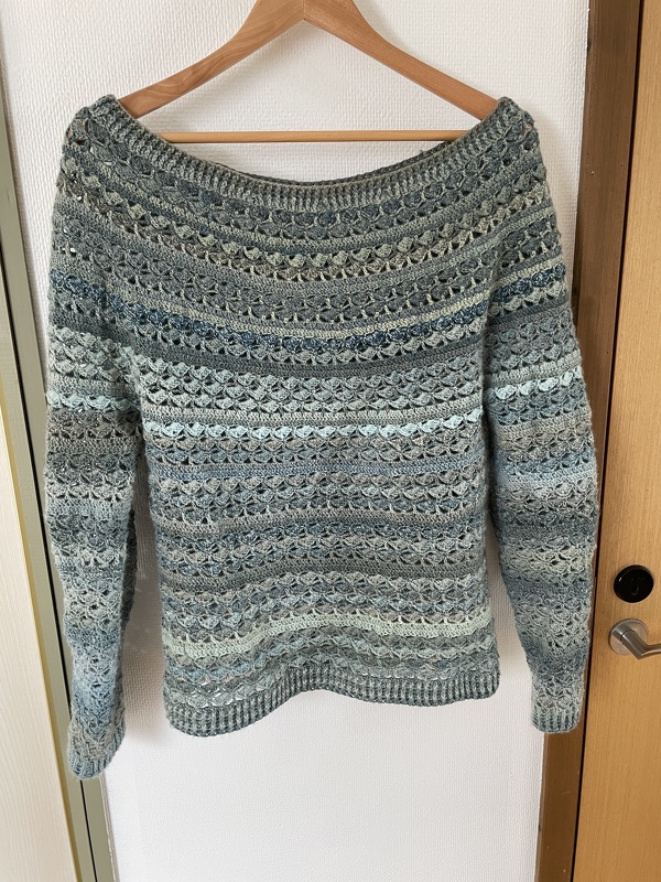 Warm, bequem um gemütlich - Häkelanleitung für Pullover