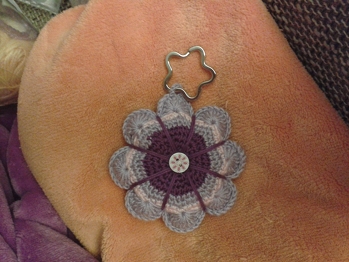 supi, ich habe es als Schlüsselanhänger/Taschenbaumler gemacht