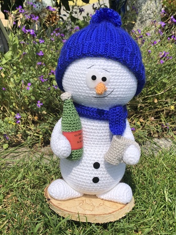 Sehr schöne Anleitung und ein super Schneemann :)