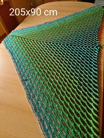 Das ist das 2. Tuch, auch mit 2x 1000m, 4fädig.