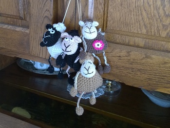 Hat wunderbar geklappt mit der Anleitung. Dehalb konnte ich gar nicht mehr aufhören.
Danke Gruß Rosi