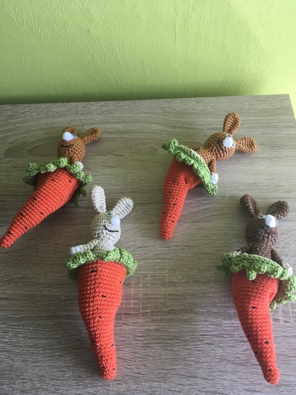 Häkelanleitung Karottenhäschen