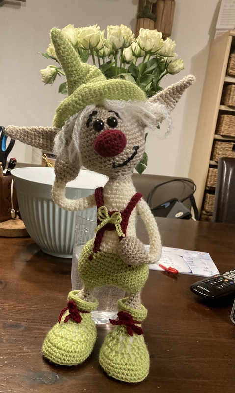 Häkelanleitung Amigurumi / Jodi der Kobold