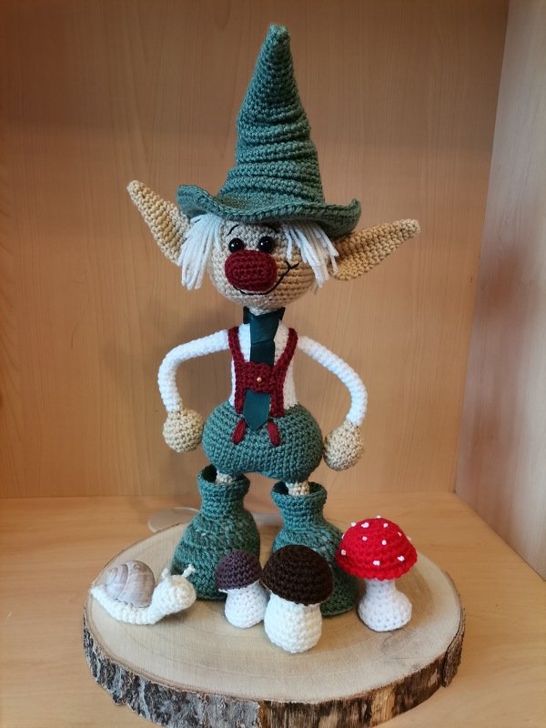 Häkelanleitung Amigurumi / Jodi der Kobold