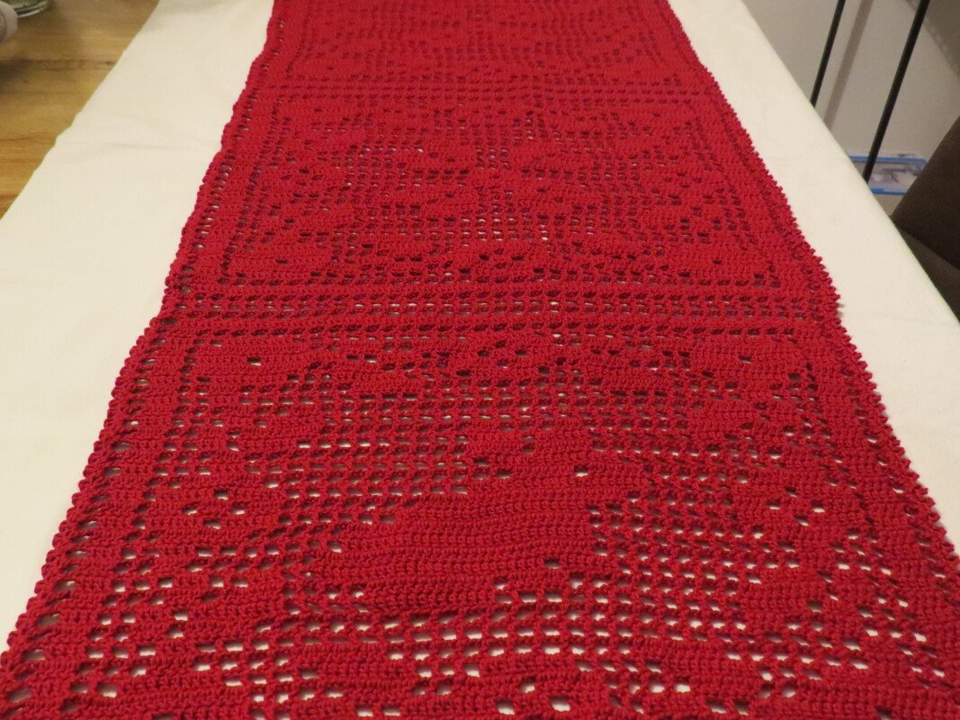 Häkeln / Tischläufer "Hasi"