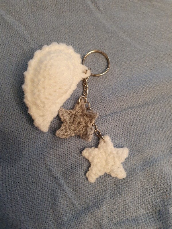 Keychain / Bag Pendant "Wings" - Crochet Pattern