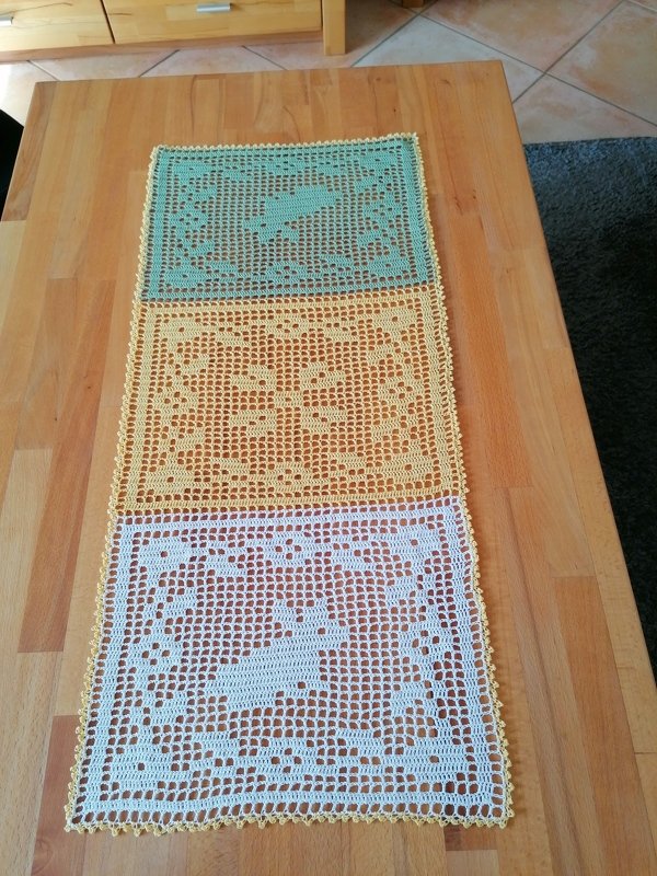 Häkeln / Sparset Mitteldecke + Tischläufer &quot;Hasi&quot;