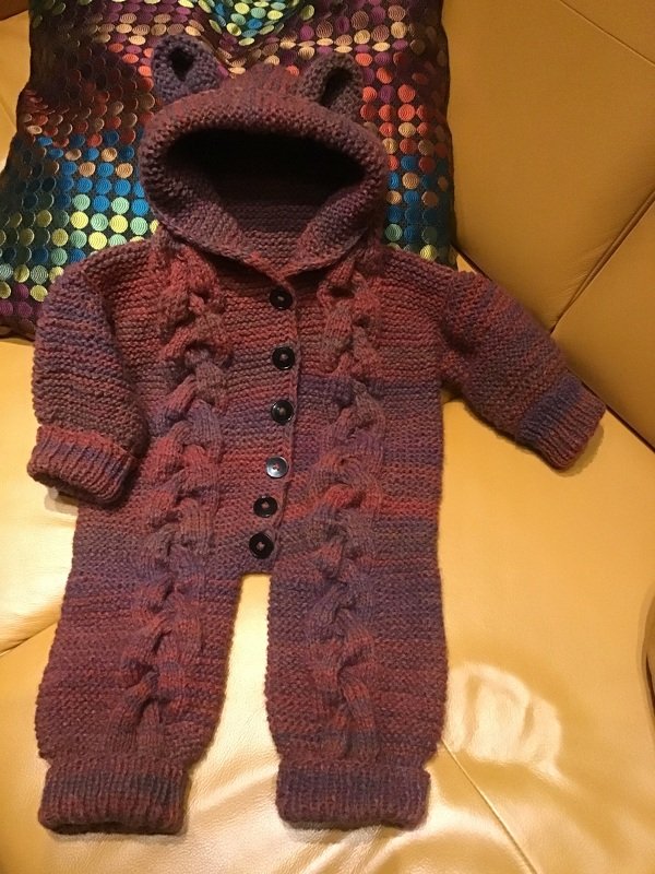 Strickanleitung Babyoverall ++ Braids ++ onesize Gr. 0-6 Monate