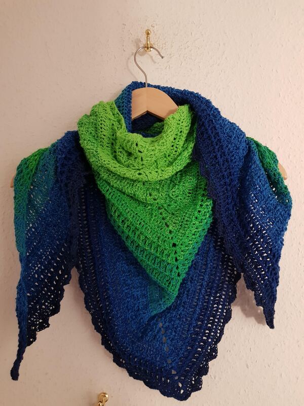 Relief-Rebell Dreieckstuch