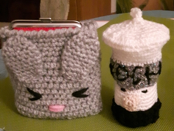 Zigarettenetui und ein Ü-Eikoch