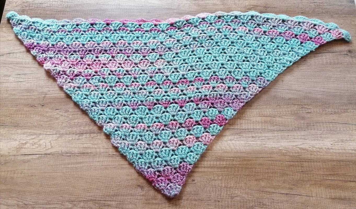 einfaches Dreieckstuchmuster "Muschelkrönchen"