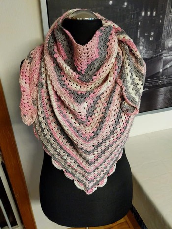 tip top, einfach klasse, hier aber ohne picots gearbeitet, anfängerfreundlich und sehr gute erklärung