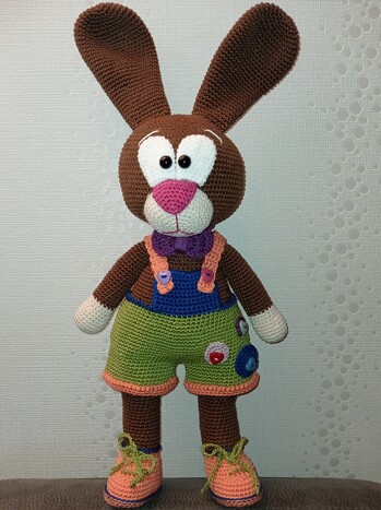 Super tolle Anleitung. Hat sehr viel Spass gemacht, Willi Witzig nachzuhäkeln. Vllt. gibt es noch eine
