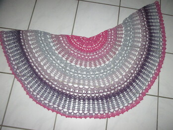 Anfängertauglich, ein schönes Halb rundes Tuch