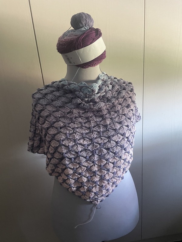 Dreiecktuch Hippiemädchen