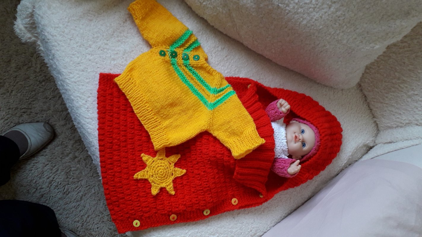 Pullover mit seitlicher Knopfleiste für Puppen, Teddys oder Frühchen