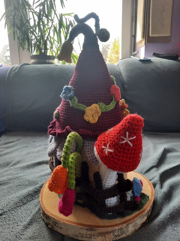 Feenhaus Amigurumi Häkelanleitung, Elfenhaus häkeln, Anleitung von jennysideenreich