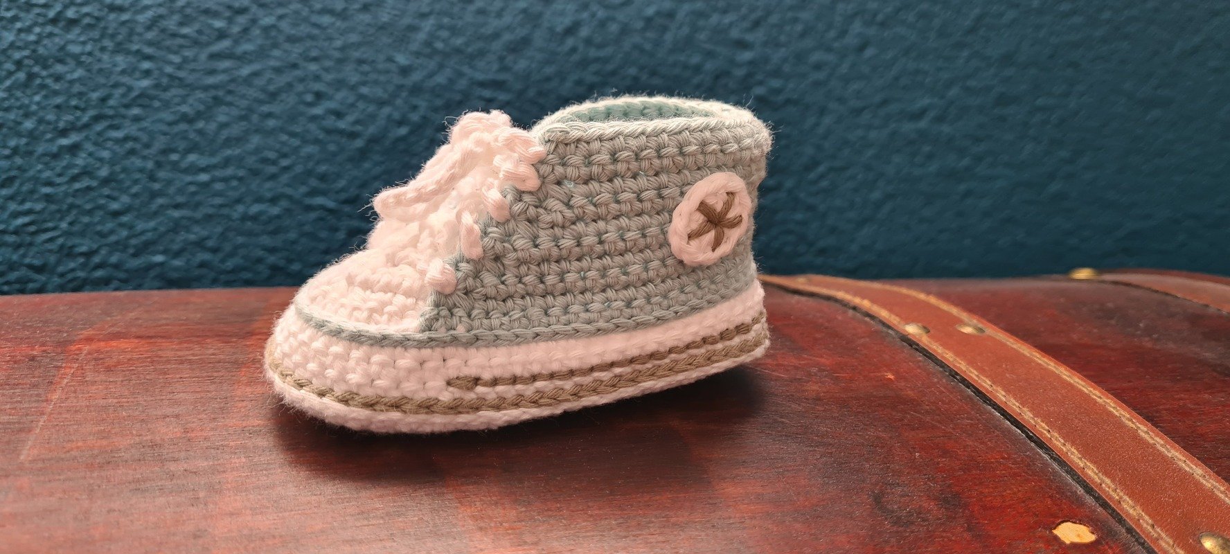 Häkelanleitung für Babyschuhe 'Classic'  ( 3 Größen )