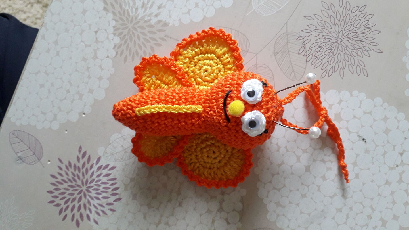 Häkelanleitung kleiner Schmetterling