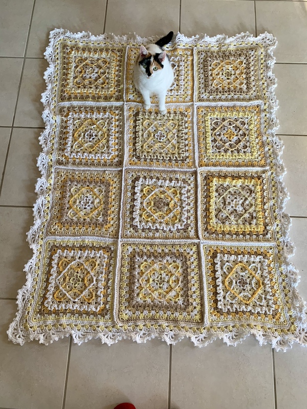 wundervolle Tagesdecke "KAPATA"