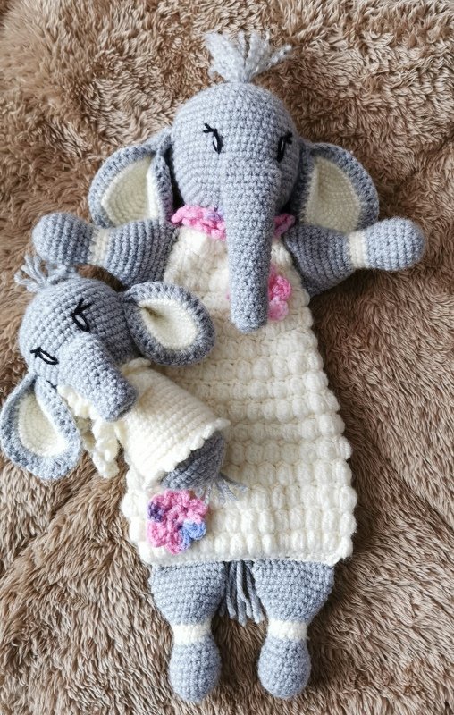Häkelanleitung “Schmusetuch und Rassel ELEFANT”