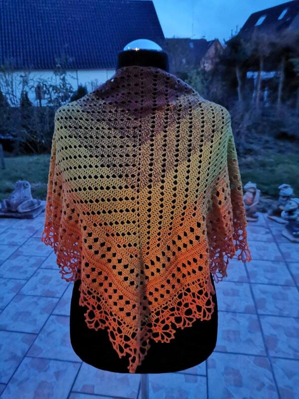 Häkelanleitung Tuch &quot;Lystrata&quot;