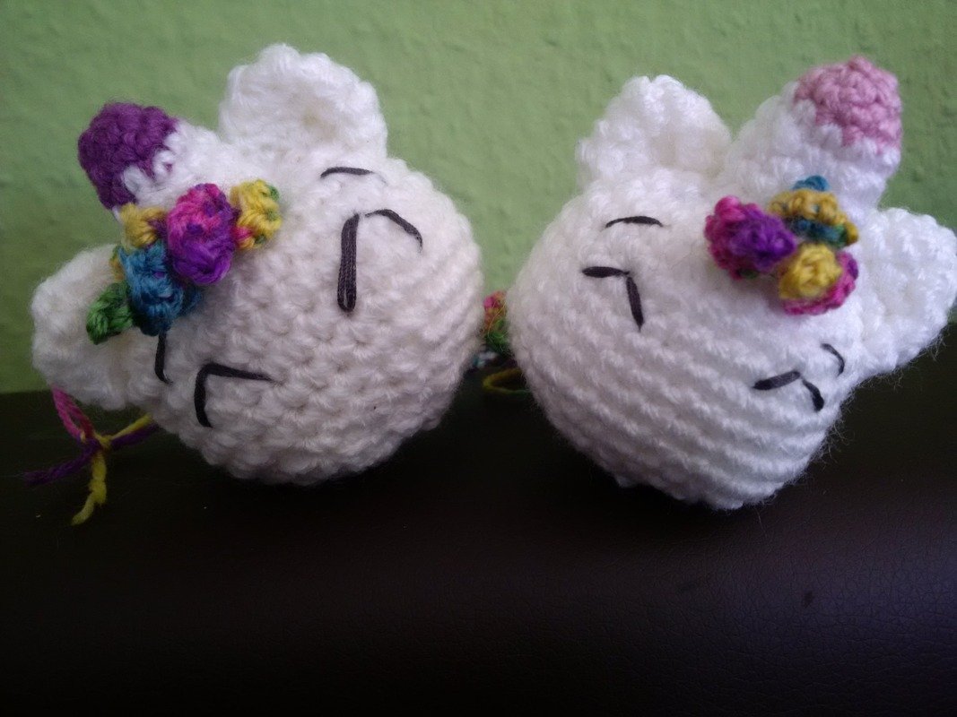 Crochet pattern: unicorn keyring!