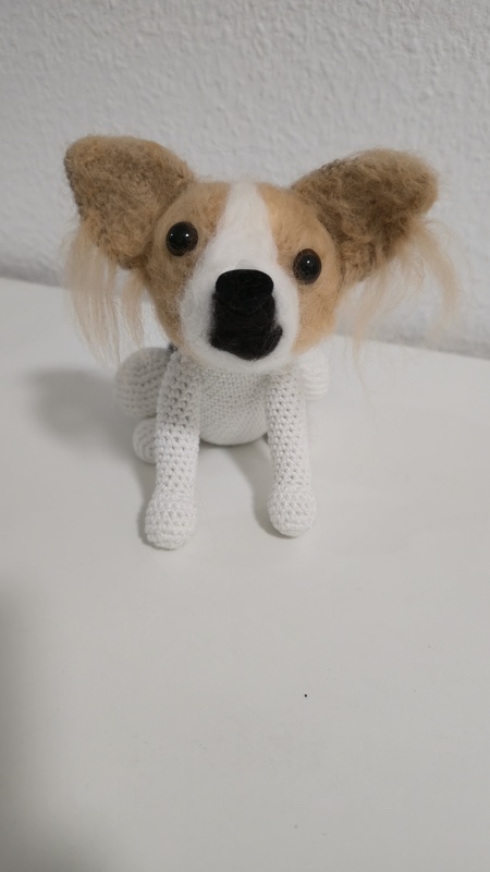 Crochet pattern for a sitting Chihuahua amigurumi dog