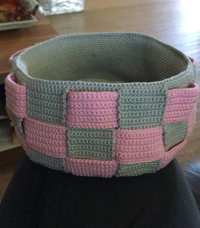 Häkelkorb / Utensilo