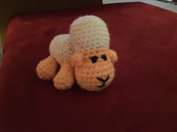 Die Anleitung war gut verständlich. Das Lämmchen war schnell gearbeitet. Hat Spaß gemacht. Danke