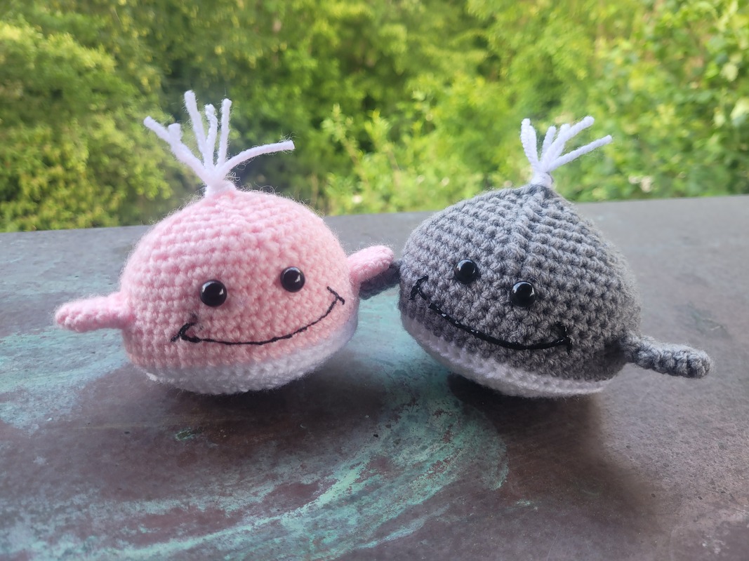 Wollrest-Wale, Amigurumi, Häkelanleitung