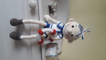 Eine Tolle Anleitung. Und es hat Spaß gemacht ihn zu Arbeiten, nun brauch er noch seine Freundin.