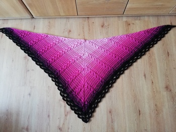 Ich habe am Anfang einen Magicring mit Stäbchenreihen gemacht. Der Rest lief wie geschmiert!
Eine wunderschöne Anleitung! 🥰