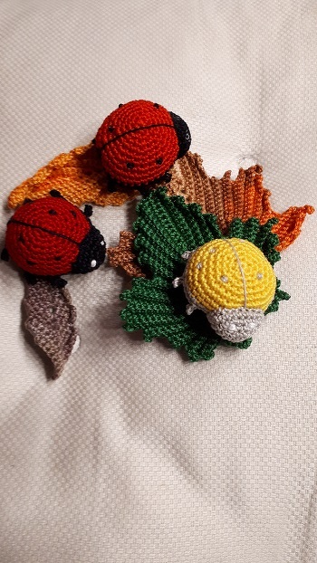 ein großes Dankeschön für diese herrliche AL. Die Käfer gehen so schnell zu häkeln und mit 1,75er Nadel werden sie noch niedlicher.