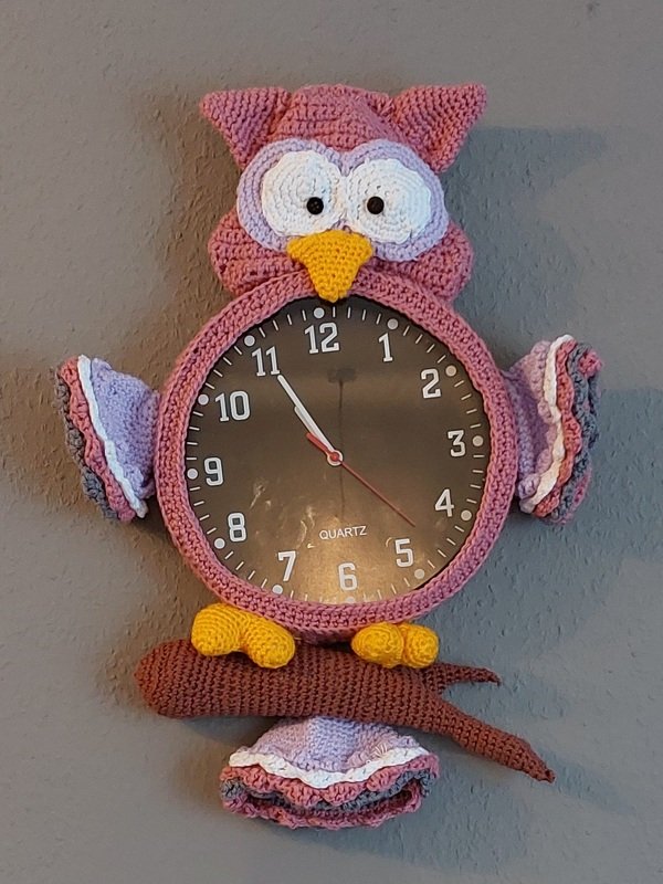 Yazzie´s Wanduhren: EDITION "Owl-Watch"