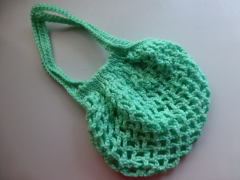 Das ist ja mal eine super Idee für Wollreste! Sinnvoll und ruckzuck fertig.