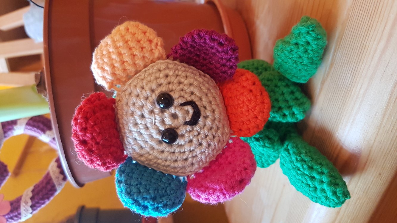 Happy Little Flower - Crochet Pattern