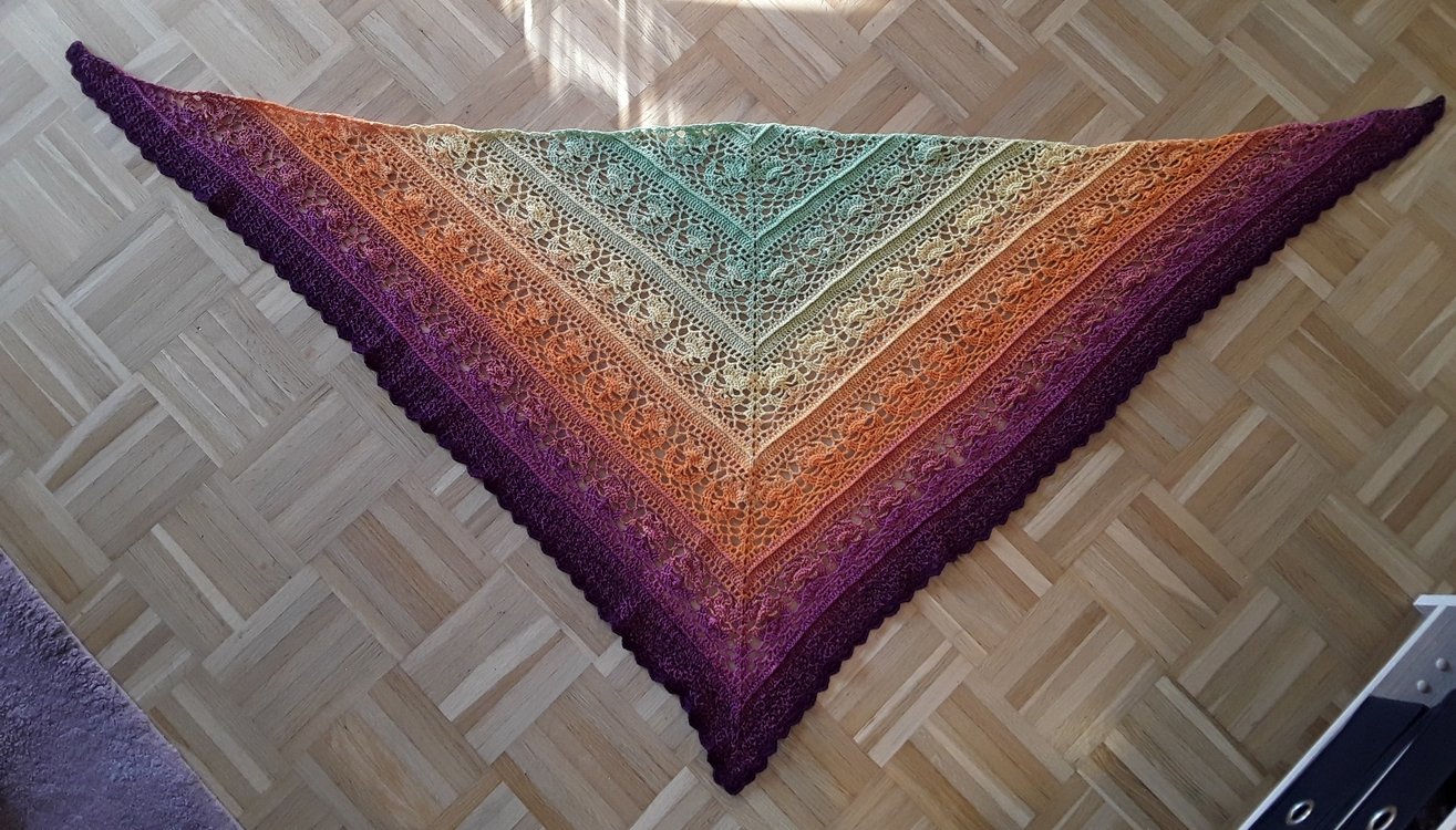 The tulip shawl Ethuil