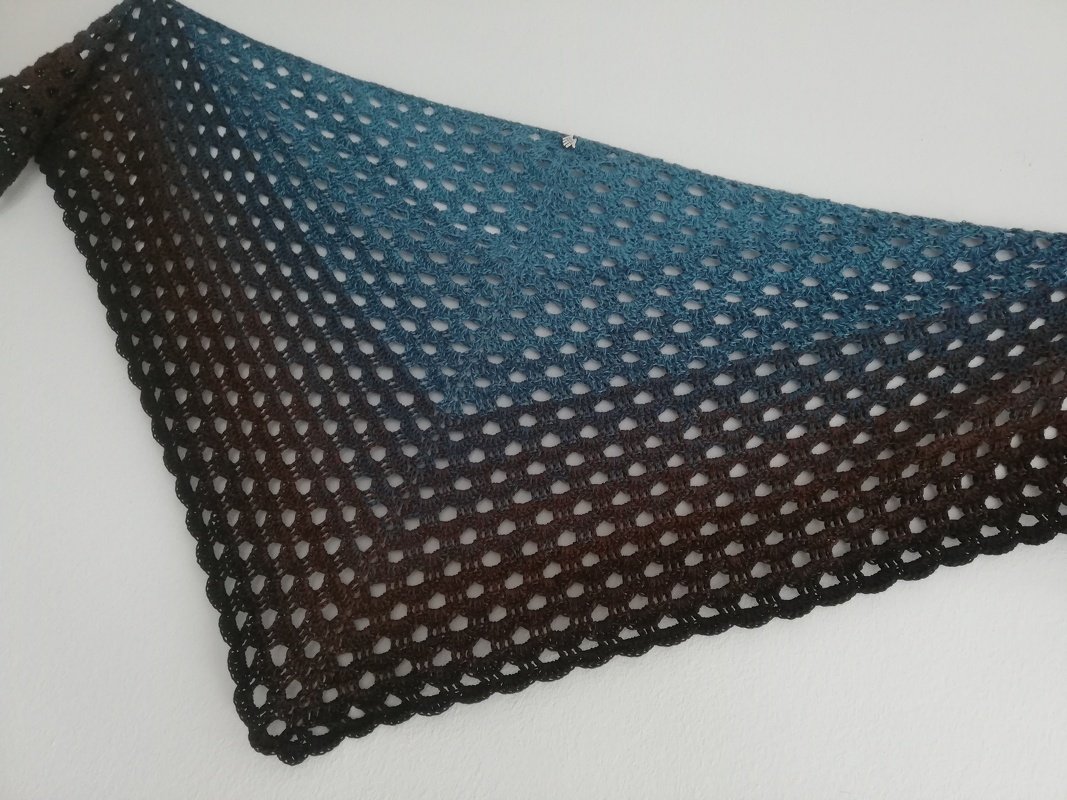 Häkelanleitung Dreieckstuch Blütenrausch